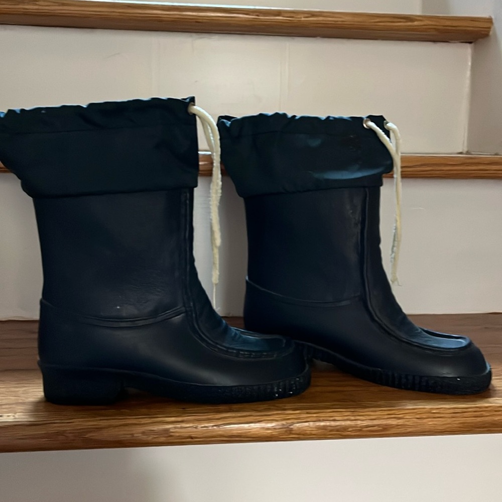 Sears rain boots children’s 2M fleece lined rubb heels fits adult 5.5